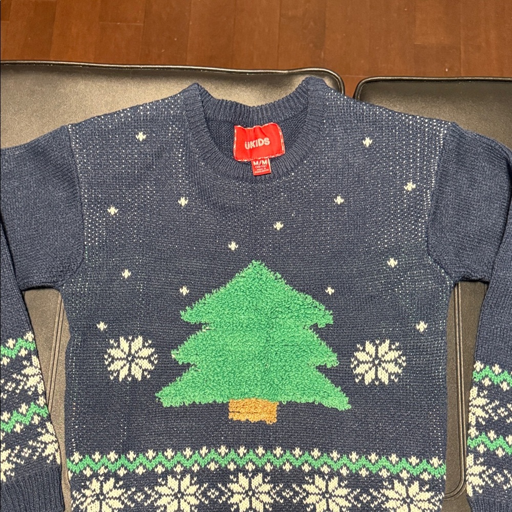 Cozy Navy Blue Holiday Sweater with Tree Design